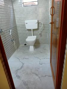 Bathroom Image of 1000 Sq.ft 2 BHK Builder Floor for rent in Haldirams Kolkata for Rs. 15000