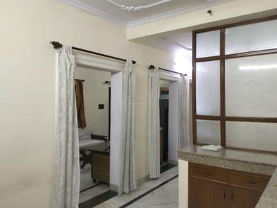 Bedroom Image of 1200 Sq.ft 3.5 BHK Apartment / Flat for rent in Mayur Vihar Phase 1 Pocket 2 RWA, Mayur Vihar Phase 1 New Delhi for Rs. 56000