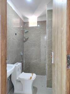 Common Bathroom Image of 2150 Sq.ft 4 BHK Apartment / Flat for sale in Titania Residency , Phi IV Greater Noida for Rs. 11112000