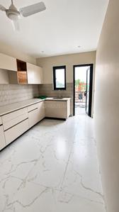 Kitchen Image of 891 Sq.ft 3 BHK Builder Floor for sale in AP Pocket RWA, Shalimar Bagh New Delhi for Rs. 18000000