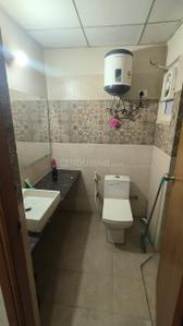 Bathroom Image of 1730 Sq.ft 3 BHK Apartment / Flat for rent in Paramount Golfforeste Villas, Surajpur Greater Noida for Rs. 26000