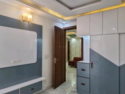 Bedroom Image of 900 Sq.ft 3 BHK Apartment / Flat for sale in Hans Builders Floor, Dwarka Mor New Delhi for Rs. 6800000