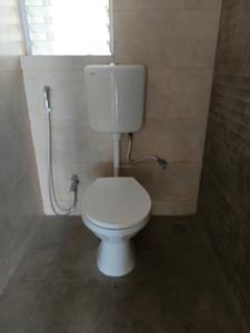 Common Bathroom Image of 1003 Sq.ft 2 BHK Apartment / Flat for sale in Mantra Essence Phase 6, Undri Pune for Rs. 6000000