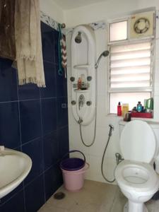 Bathroom Image of 920 Sq.ft 2 BHK Apartment / Flat for sale in Tollygunge Kolkata for Rs. 7500000