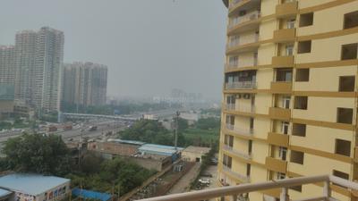 Balcony Image of 2415 Sq.ft 4 BHK Apartment / Flat for rent in Rise Organic Homes Phase 1, Mahurali Ghaziabad for Rs. 40000