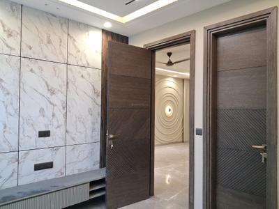 Bedroom Image of 1350 Sq.ft 3 BHK Builder Floor for sale in Paschim Vihar New Delhi for Rs. 28000000
