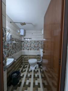 Bathroom Image of Hariharan Gurunathan in Tatabad, Coimbatore