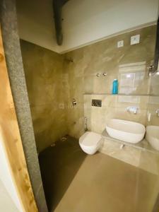 Bathroom Image of 2259 Sq.ft 3 BHK Apartment / Flat for sale in Vaishno Devi Circle Ahmedabad for Rs. 14000000