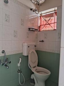 Bathroom Image of 800 Sq.ft 2 BHK Builder Floor for rent in Kammanahalli Bengaluru for Rs. 25000