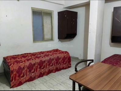Bedroom Image of NR Girls Hostel in Palasia, Indore