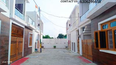 Balcony Image of 860 Sq.ft 3 BHK Independent House for sale in Vani Homes, Gomti Nagar Lucknow for Rs. 3600000