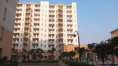 Image of 1450 Sq.ft 3 BHK Apartment / Flat for sale in Emaar Palm Hills, Sector 77, Gurgaon for Rs. 18500000