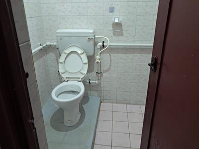 Bathroom Image of 1300 Sq.ft 2.5 BHK Independent House for rent in Iyer Bungalow Madurai for Rs. 20000