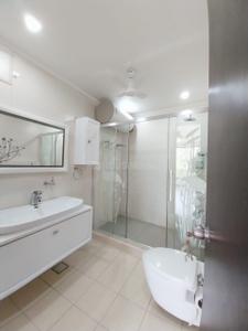 Image of 8100 Sq.ft 4 BHK Duplex for sale in South Extension II, New Delhi for Rs. 359900000
