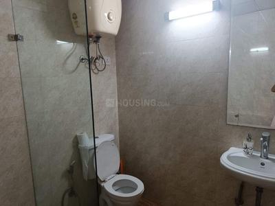 Bathroom Image of 900 Sq.ft 2 BHK Builder Floor for sale in Lajpat Nagar New Delhi for Rs. 25800000