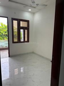 Hall Image of 800 Sq.ft 2 BHK Builder Floor for rent in Shastripuram Agra for Rs. 10400