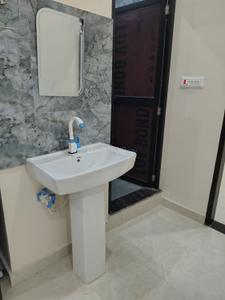 Bathroom Image of 800 Sq.ft 2 BHK Independent House for rent in Deokali Ayodhya for Rs. 10000