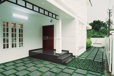 Balcony Image of 2400 Sq.ft 4.5 BHK Independent House for sale in Thevakkal Kochi for Rs. 12900001