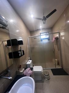 Bathroom Image of 9000 Sq.ft 5 BHK Duplex for rent in Sector 36 Noida for Rs. 165000