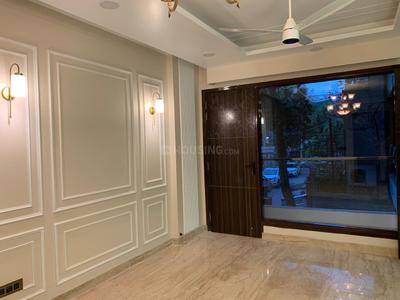 Bedroom Image of 1800 Sq.ft 3 BHK Builder Floor for sale in Kirti Nagar New Delhi for Rs. 35000000