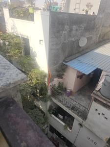 Balcony Image of 900 Sq.ft 2.5 BHK Builder Floor for sale in Ramesh Nagar New Delhi for Rs. 6900000