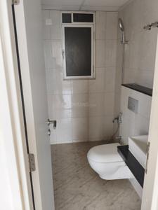 Bathroom Image of 579 Sq.ft 2 BHK Apartment / Flat for rent in Godrej Park Greens, Mamurdi Pune for Rs. 20000