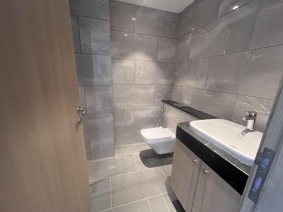 Bathroom Image of 1500 Sq.ft 3 BHK Apartment / Flat for sale in Rustomjee Crown, Prabhadevi Mumbai for Rs. 76500000