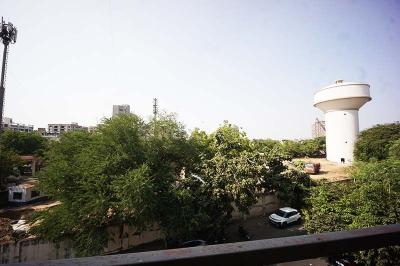 Balcony Image of 1098 Sq.ft 3 BHK Apartment / Flat for sale in Paldi Ahmedabad for Rs. 10500000
