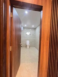 Bathroom Image of 2835 Sq.ft 4 BHK Apartment / Flat for sale in Chandannagar Hooghly for Rs. 9800000