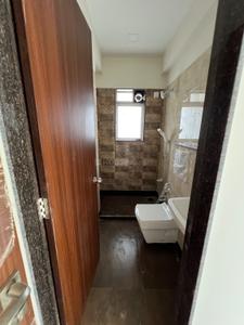 Bathroom Image of 916 Sq.ft 2 BHK Apartment / Flat for sale in Triumph Swastik, Malad West Mumbai for Rs. 26000000