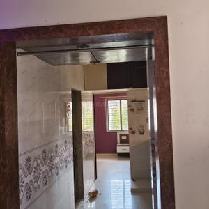 Kitchen Image of 600 Sq.ft 1 BHK Apartment / Flat for rent in Vesu Surat for Rs. 15000