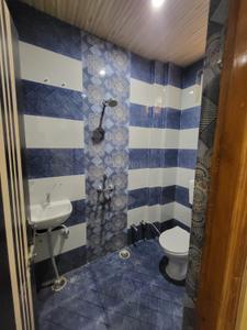 Bathroom Image of 1750 Sq.ft 2 BHK Independent House for rent in Gemini Gardenia, Phase 3rd Gorakhpur for Rs. 15000
