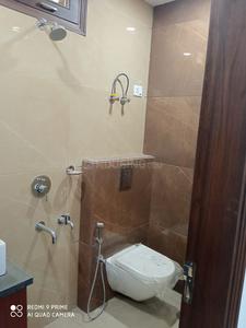 Bathroom Image of 900 Sq.ft 2 BHK Builder Floor for rent in Ramesh Nagar New Delhi for Rs. 35000