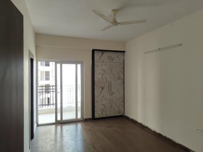 Bedroom Image of 1510 Sq.ft 3.5 BHK Apartment / Flat for rent in Ajnara Le Garden, Noida Extension Greater Noida for Rs. 25000