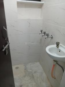 Bathroom Image of 700 Sq.ft 1 BHK Apartment / Flat for rent in Sector 34 Noida for Rs. 22000