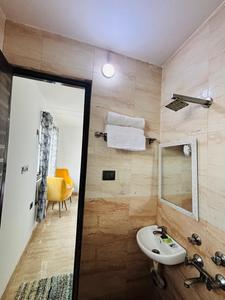 Bathroom Image of Apna Niwas girls pg in Sector 58, Noida