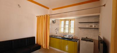 Kitchen Image of 600 Sq.ft 1 BHK Penthouse for rent in Kalyan Nagar Bengaluru for Rs. 17000