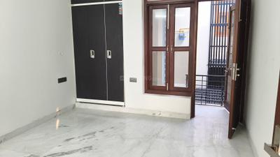 Bedroom Image of 2200 Sq.ft 2 BHK Builder Floor for rent in Sector 108 Noida for Rs. 35000