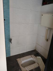 Common Bathroom Image of 650 Sq.ft 1 BHK Apartment / Flat for sale in Geomatrix Silver Crest, Panvel Navi Mumbai for Rs. 7100000