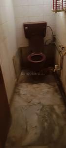 Bathroom Image of 650 Sq.ft 2 BHK Independent House for rent in Airport Gate no. 1 Kolkata for Rs. 7000