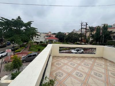 Balcony Image of 3000 Sq.ft 3 BHK Villa for rent in Paras Majestic, Shahpura Bhopal for Rs. 45000