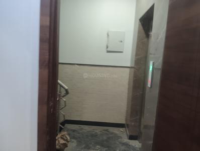 Image of 1202 Sq.ft 3 BHK Builder Floor for rent in Preet Vihar, New Delhi for Rs. 38000
