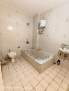 Image of 2000 Sq.ft 3 BHK Apartment / Flat for rent in Gotri, Vadodara for Rs. 35000