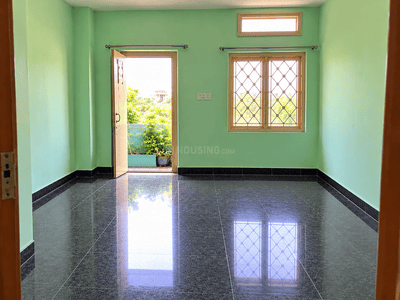 Bedroom Image of 820 Sq.ft 2 BHK Apartment / Flat for sale in Benz Circle Vijayawada for Rs. 4000000