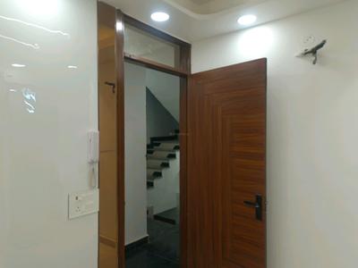 Living Room Image of 600 Sq.ft 2 BHK Builder Floor for rent in Dwarka Mor New Delhi for Rs. 22500