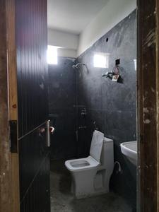 Common Bathroom Image of 1200 Sq.ft 3 BHK Apartment / Flat for sale in Titania Residency , Phi IV Greater Noida for Rs. 6999999