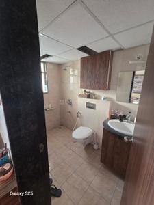 Bathroom Image of 1500 Sq.ft 3 BHK Apartment / Flat for sale in Three Jewels, Kondhwa Budruk Pune for Rs. 13200000