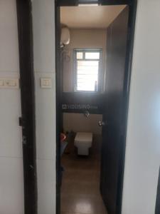 Bathroom Image of 600 Sq.ft 1 BHK Apartment / Flat for sale in Malad West Mumbai for Rs. 11500000