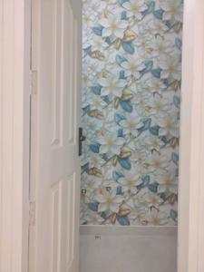 Common Bathroom Image of 1600 Sq.ft 2 BHK Builder Floor for rent in Green Field Colony Faridabad for Rs. 25000