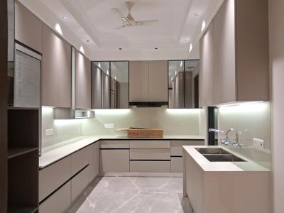 Kitchen Image of 2700 Sq.ft 4 BHK Builder Floor for sale in Paschim Vihar New Delhi for Rs. 50000000